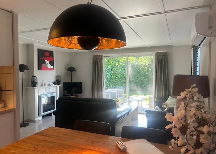 Boshuisje Met Airco En 2 Slaapkamers!